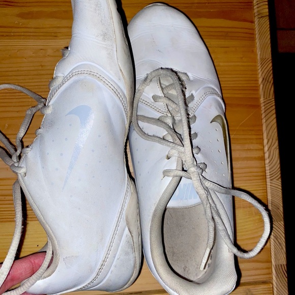 nike women's sideline iii cheerleading shoes